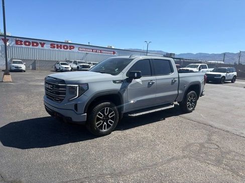 Used 2025 GMC Sierra 1500 AT4 w/ AT4 Premium Package AWD/4WD image 3