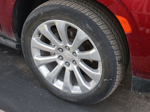 Used 2023 Chevrolet Tahoe Premier image 5