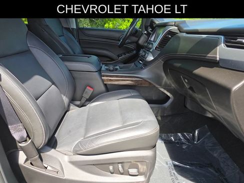 Used 2018 Chevrolet Tahoe LT w/ Luxury Package RWD image 10