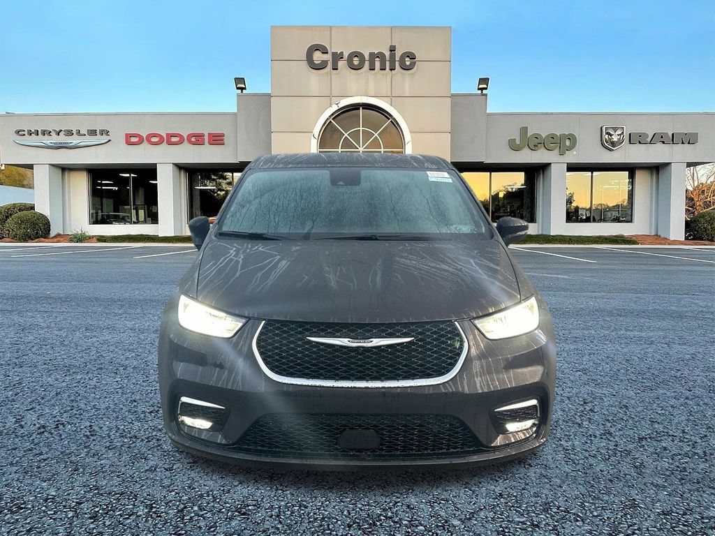 New 2026 Chrysler Pacifica Select FWD image 8
