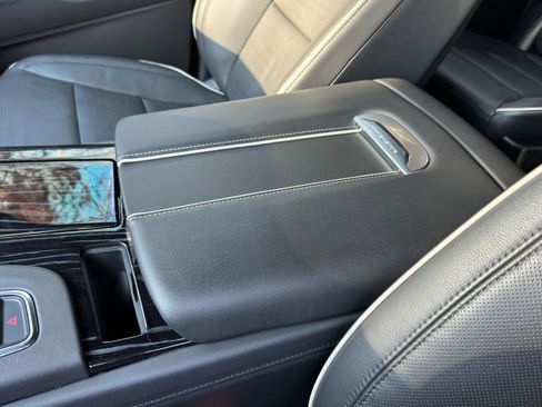 Used 2023 Cadillac Escalade ESV Sport w/ Touring Package image 38