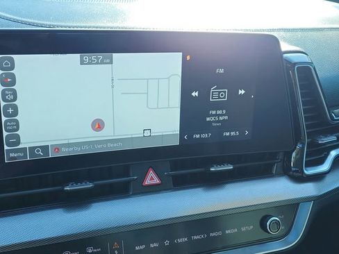 Used 2024 Kia Sportage SX image 30