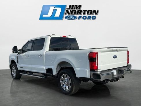 Used 2025 Ford F250 Lariat w/ Chrome Package image 5