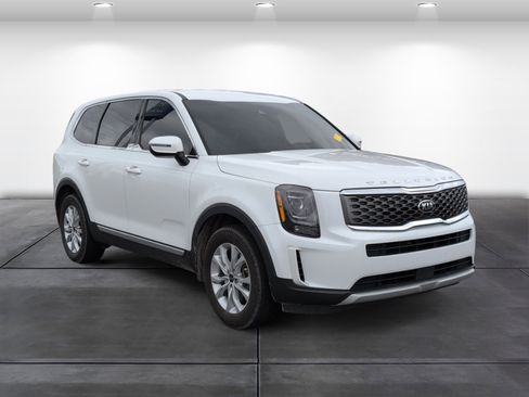 Used 2021 Kia Telluride LX FWD image 2