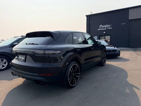 Used 2019 Porsche Cayenne AWD/4WD image 5