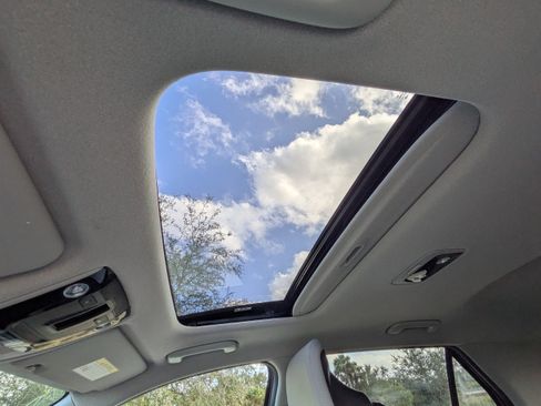 Certified 2024 Kia Niro EX Touring image 24