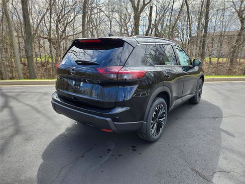 New 2026 Nissan Rogue SV AWD/4WD image 3