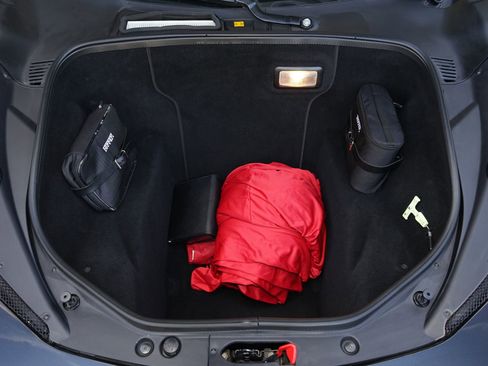 Used 2011 Ferrari 458 Italia Base image 24