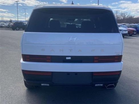 Used 2025 Hyundai Santa Fe SE image 5