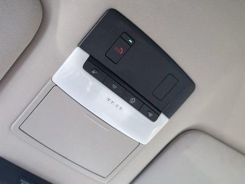 Certified 2025 Nissan Pathfinder SL AWD/4WD image 19