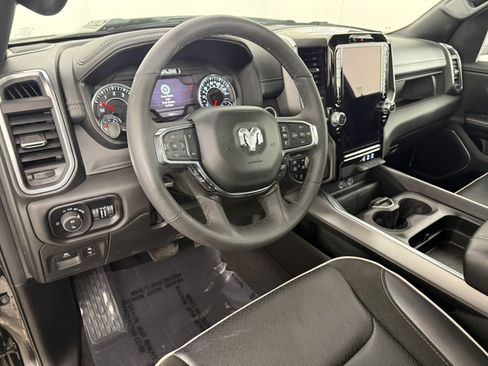 Used 2025 RAM 1500 Laramie w/ Sport Appearance Package AWD/4WD image 18