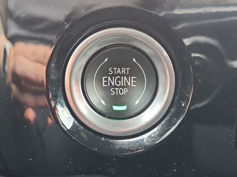 Used 2023 Chevrolet Silverado 1500 LT image 16