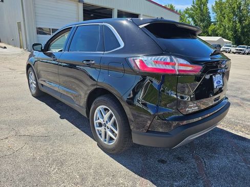 Used 2022 Ford Edge SEL w/ Convenience Package AWD/4WD image 5