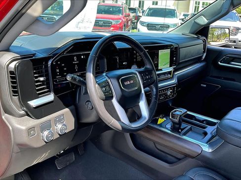 Used 2023 GMC Sierra 1500 SLT w/ SLT Premium Package RWD image 17
