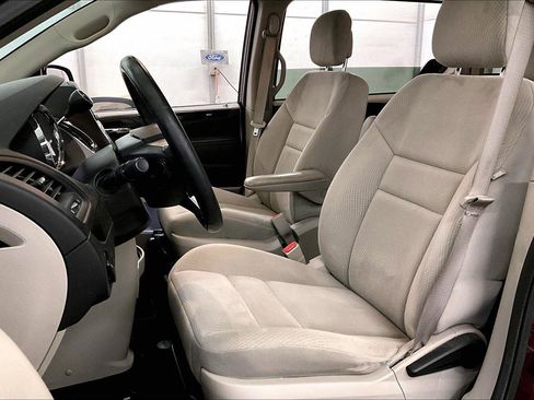 Used 2017 Dodge Grand Caravan SE w/ Power Window Group image 25