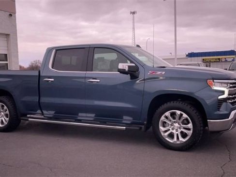 Used 2024 Chevrolet Silverado 1500 LTZ image 3