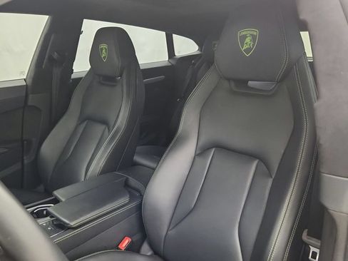 Used 2020 Lamborghini Urus AWD/4WD image 29