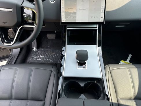 New 2025 Land Rover Range Rover Evoque S image 22