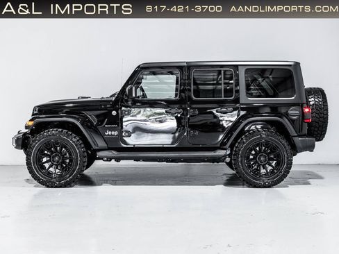 Used 2023 Jeep Wrangler Unlimited Sahara w/ LED Lighting Group AWD/4WD image 27