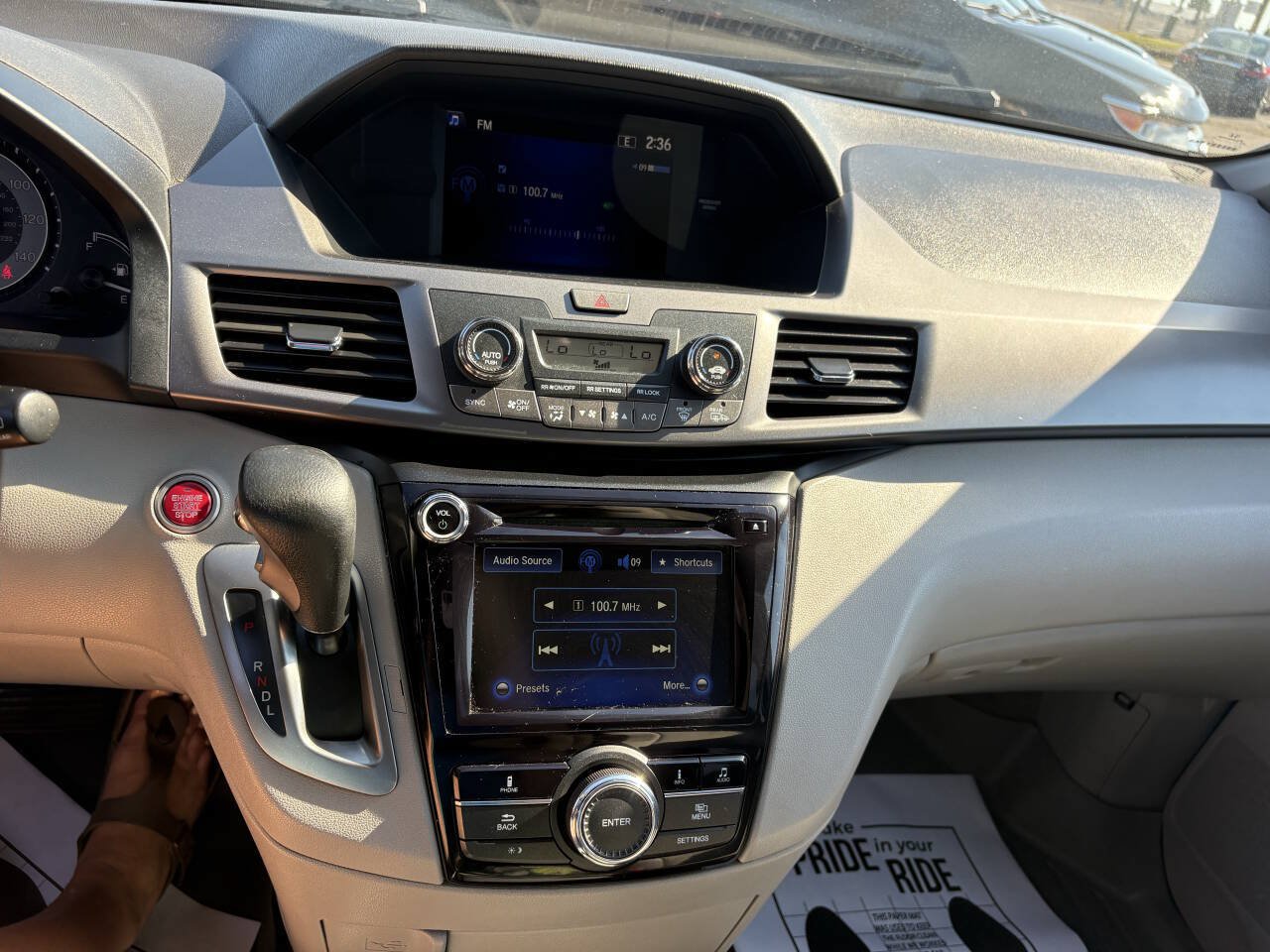 Used 2015 Honda Odyssey EX image 29