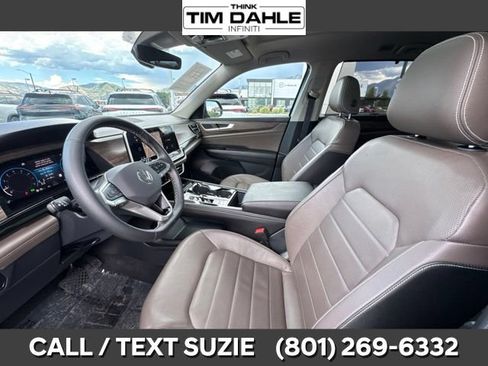 Used 2025 Volkswagen Atlas SEL AWD/4WD image 11