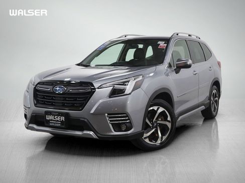 Used 2023 Subaru Forester Touring image 1
