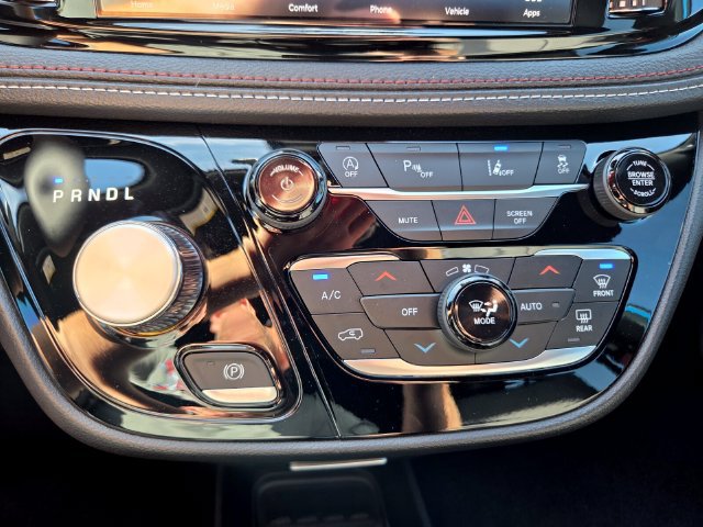 New 2027 Chrysler Pacifica Select FWD image 27