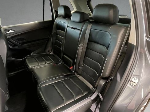 Used 2019 Volkswagen Tiguan SEL Premium AWD/4WD image 23