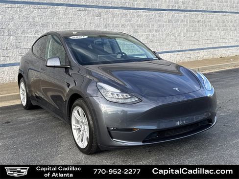 Used 2021 Tesla Model Y Long Range image 1