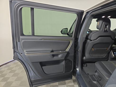 Used 2025 Rivian R1S Adventure AWD/4WD image 17