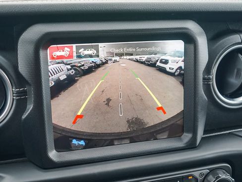 Used 2023 Jeep Wrangler Sahara w/ Cold Weather Group image 22