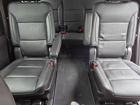 Certified 2021 GMC Yukon Denali w/ Denali Premium Package AWD/4WD image 41