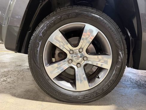 Used 2017 Jeep Patriot High Altitude AWD/4WD image 18