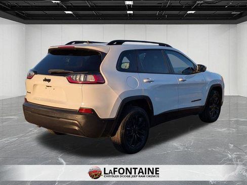 Certified 2023 Jeep Cherokee Altitude Lux image 5