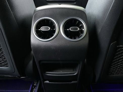 Used 2021 Mercedes-Benz GLA 250 image 29