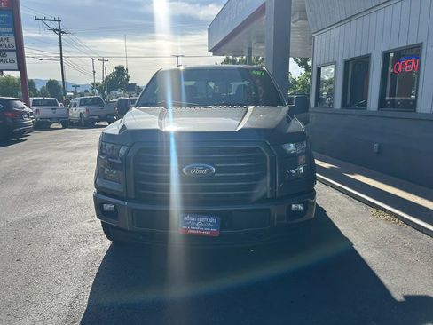 Used 2017 Ford F150 XLT w/ Equipment Group 302A Luxury AWD/4WD image 31
