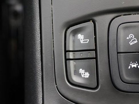 Used 2021 GMC Terrain SLE w/ Driver Convenience Package image 16