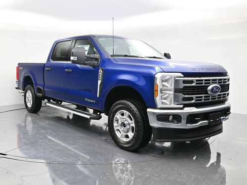 New 2026 Ford F250 XLT image 3