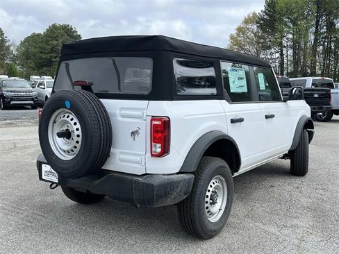 New 2025 Ford Bronco 4-Door image 25
