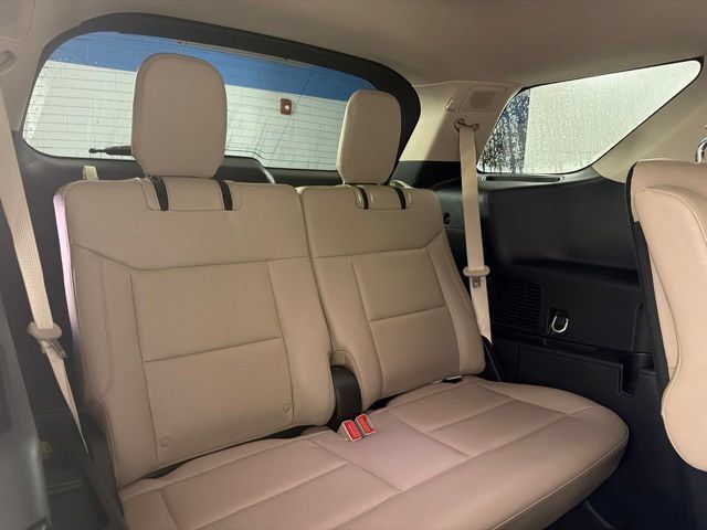 Used 2023 Ford Explorer Limited RWD image 38