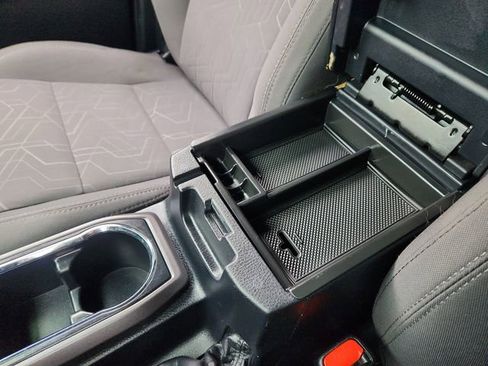 Used 2018 Toyota Tacoma TRD Sport w/ Technology Package AWD/4WD image 47