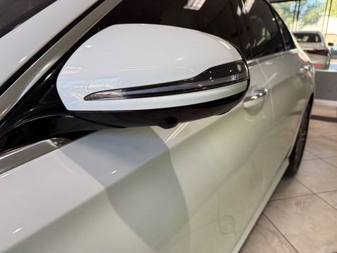 Used 2022 Mercedes-Benz E 350 Sedan image 8