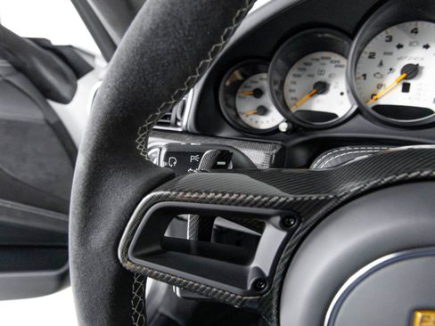 Used 2018 Porsche 911 GT2 RS image 19