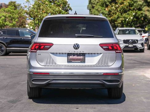 Used 2023 Volkswagen Tiguan SE w/ Panoramic Sunroof Package FWD image 7
