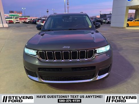 Used 2022 Jeep Grand Cherokee L Limited image 11