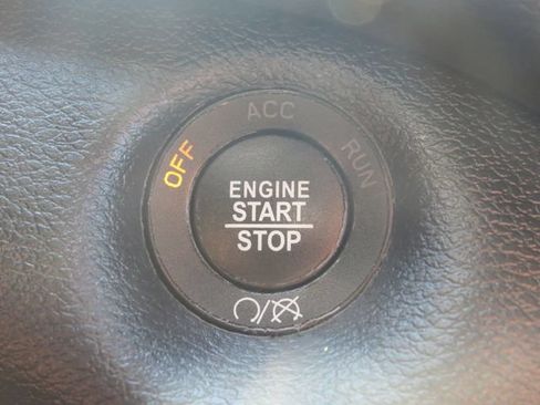 Used 2023 Jeep Cherokee Altitude Lux AWD/4WD image 24