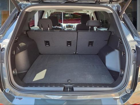 Used 2018 Chevrolet Equinox LT w/ Sun & Infotainment Package image 5