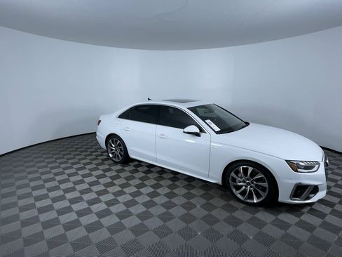 Used 2022 Audi A4 2.0T Premium Plus w/ Premium Plus Package image 2