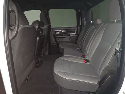 Used 2024 RAM 2500 Big Horn AWD/4WD image 11