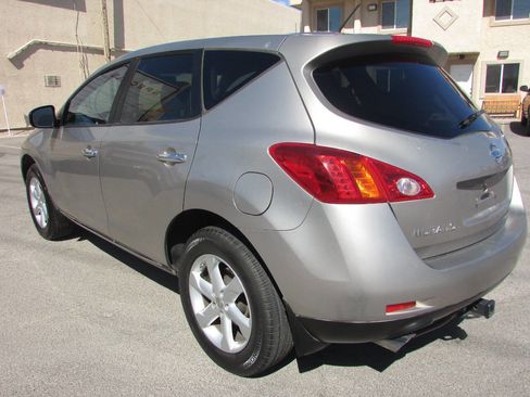 Used 2010 Nissan Murano S image 4